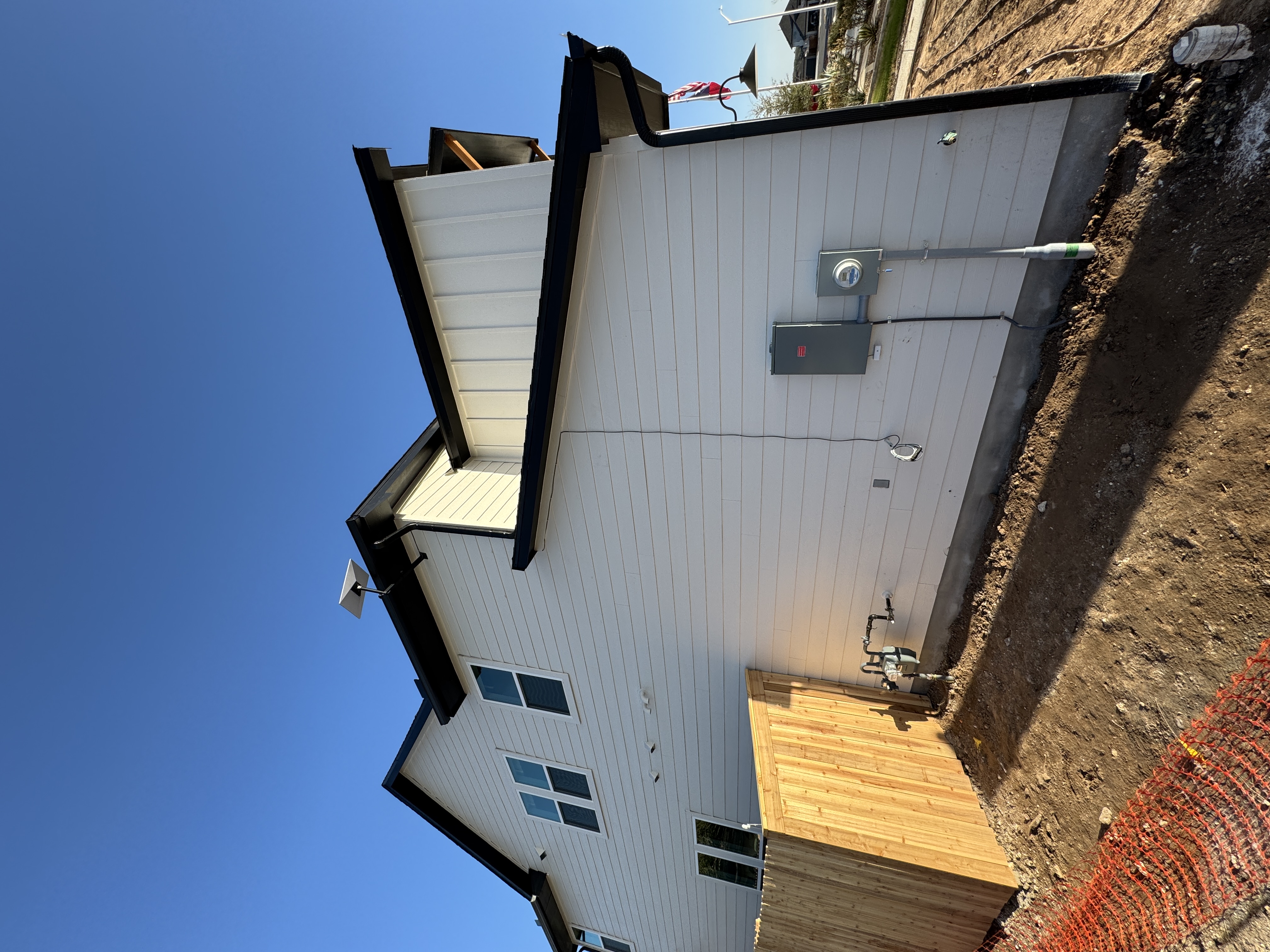Starlink dish mounted on upper eave